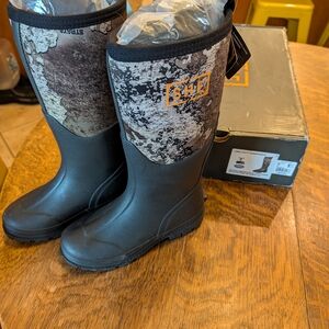 SHE Outdoor Women’s Waterproof Winter Rain Boots in Black/Gray